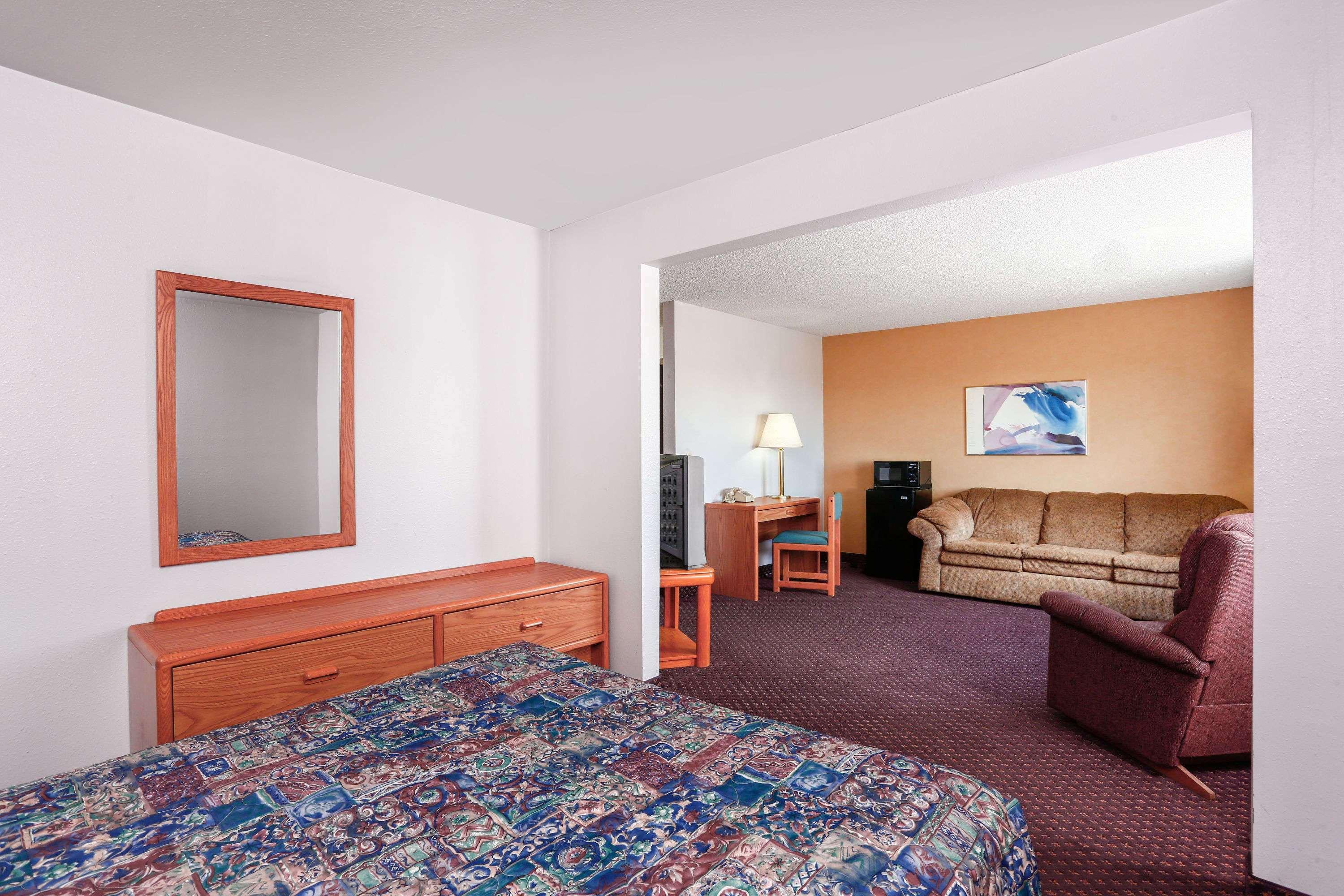 Travelodge By Wyndham Deer Lodge Montana エクステリア 写真