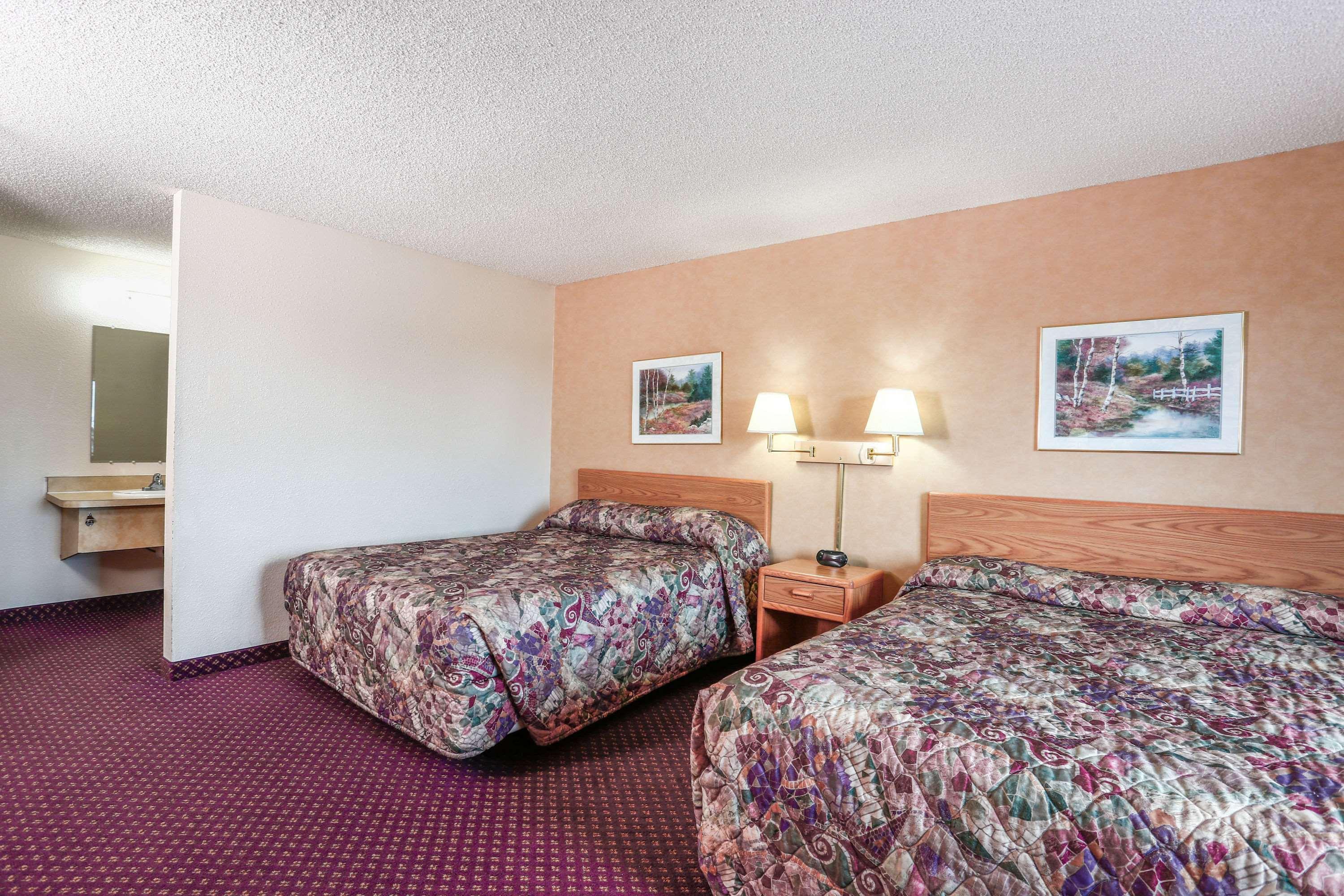 Travelodge By Wyndham Deer Lodge Montana エクステリア 写真