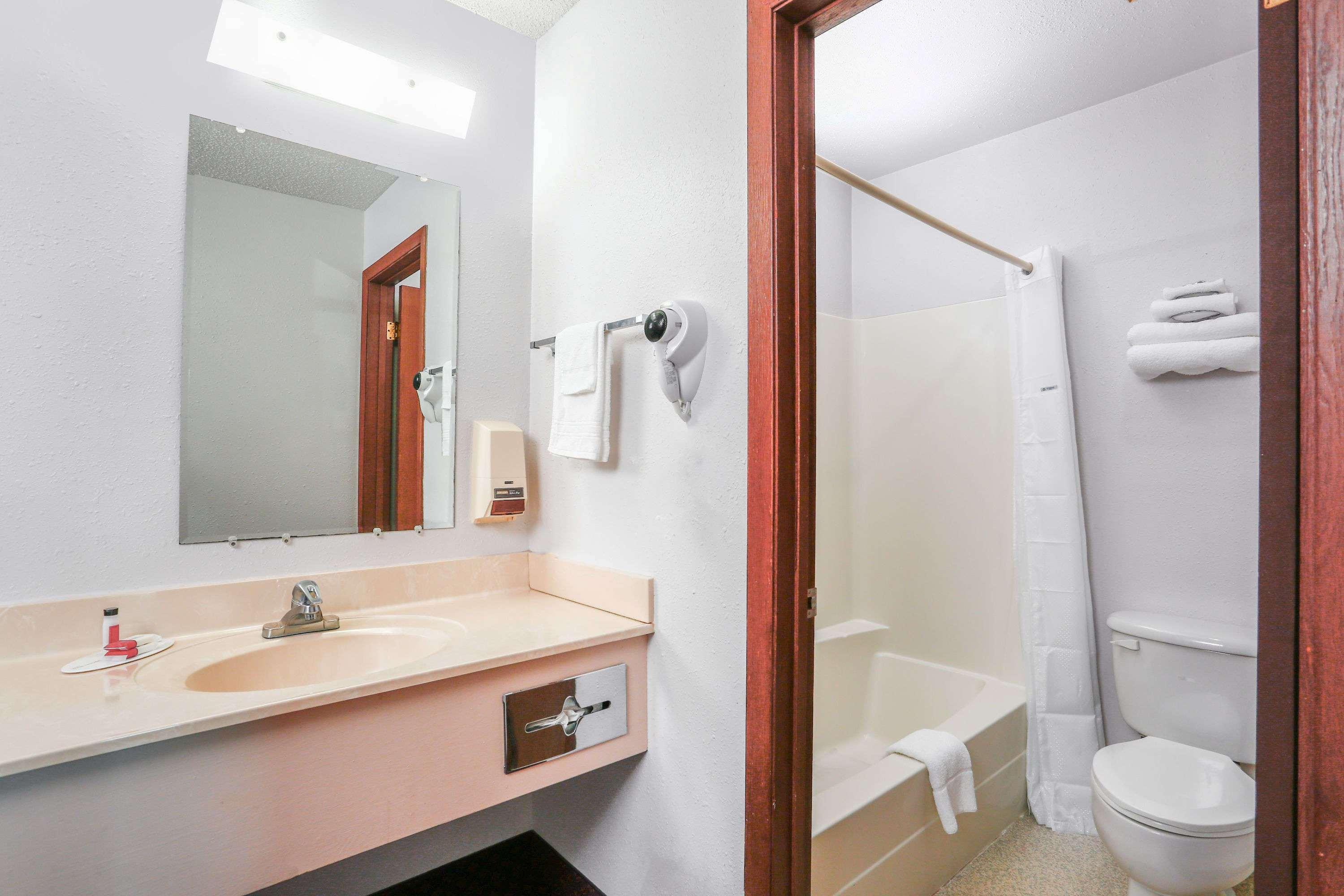 Travelodge By Wyndham Deer Lodge Montana エクステリア 写真