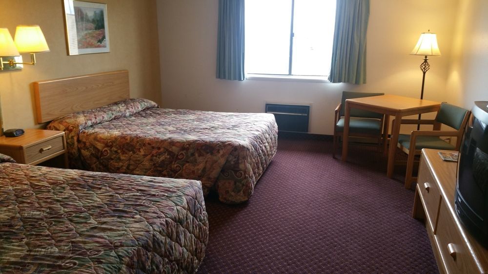 Travelodge By Wyndham Deer Lodge Montana エクステリア 写真