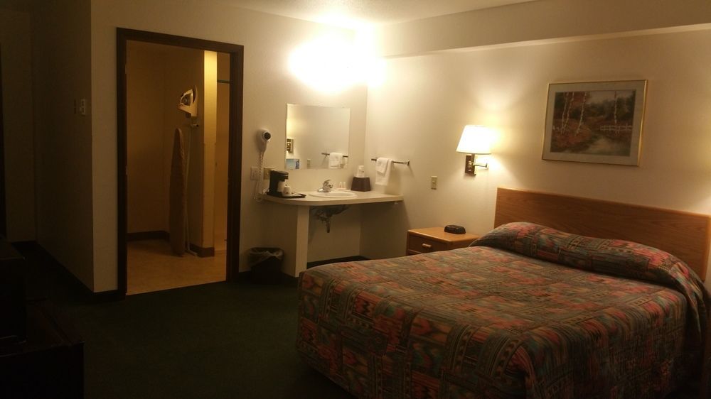 Travelodge By Wyndham Deer Lodge Montana エクステリア 写真