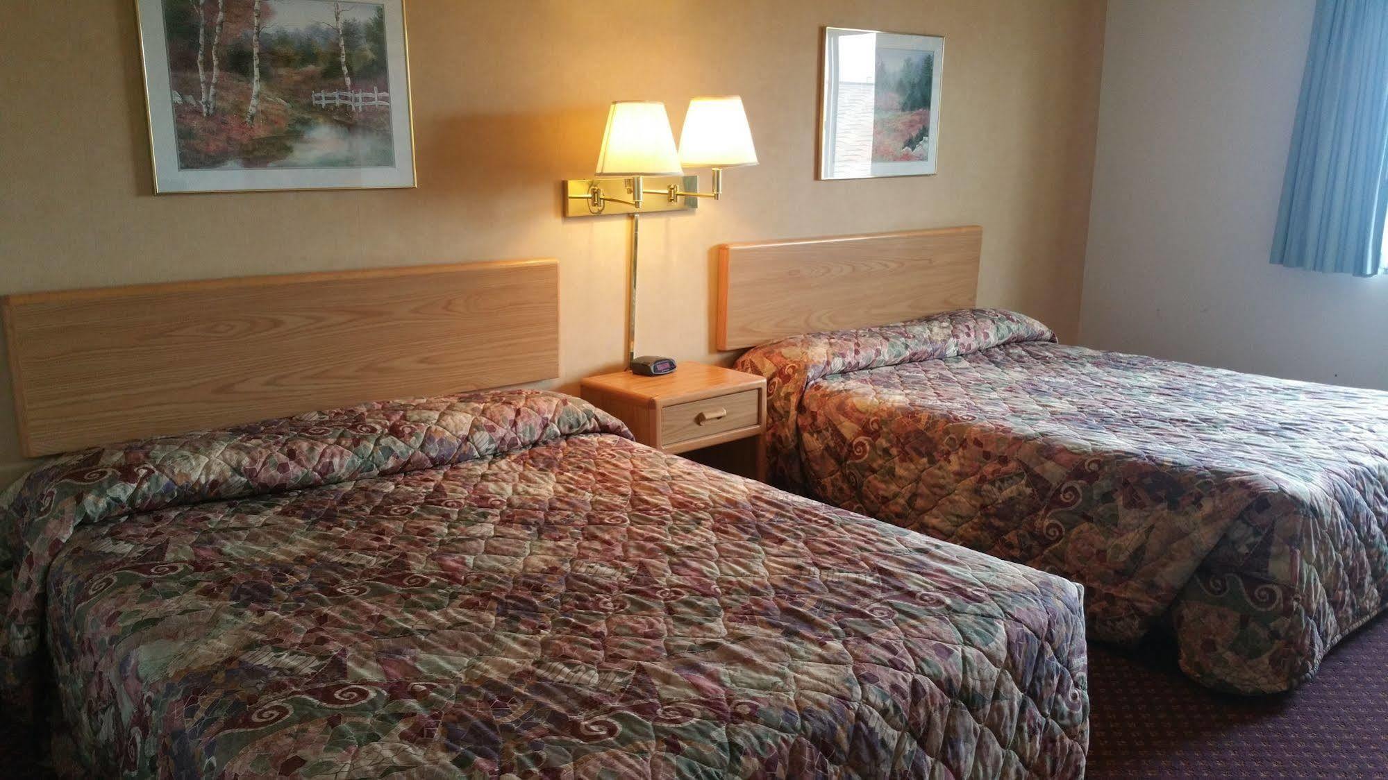 Travelodge By Wyndham Deer Lodge Montana エクステリア 写真
